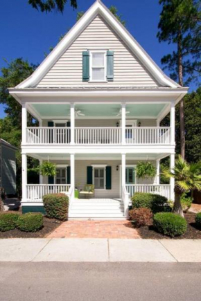 Bluffton Breeze-3BR Heart of Old Town Village Home
